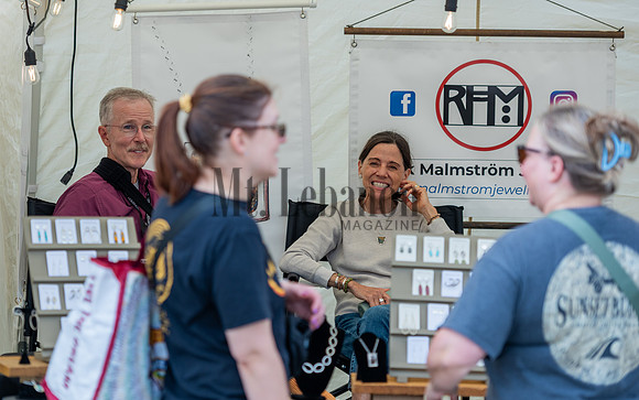 Artist Market 2025 0011_Schisler