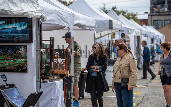 Artist Market 2025 0012_Schisler