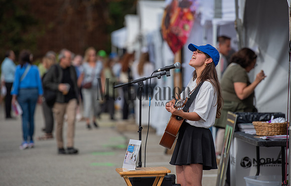 Artist Market 2025 0016_Schisler