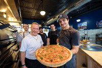 La Vera Brooklyn Pizzaria 250924 002_Schisler_CMYK