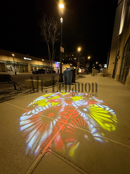 Sidewalk Light Art 4247_Windsor