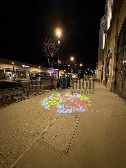 Sidewalk Light Art 4246_Windsor