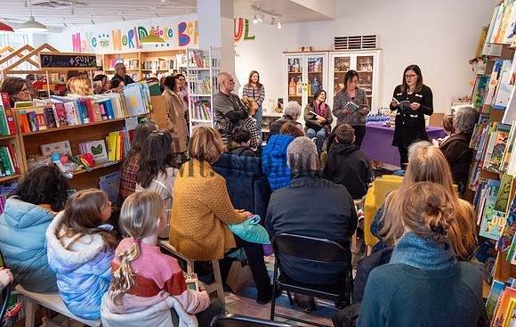 Rouvalis Book Launch 250125 008_Schisler