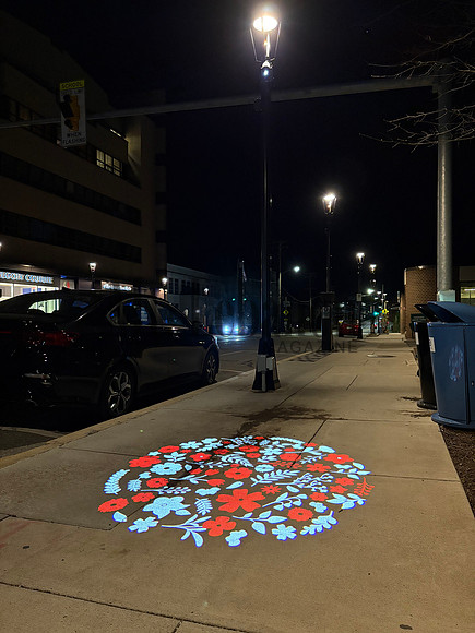 Sidewalk Light Art 4229_Windsor
