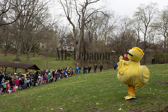 Egg Hunt 250412 027_Simpson