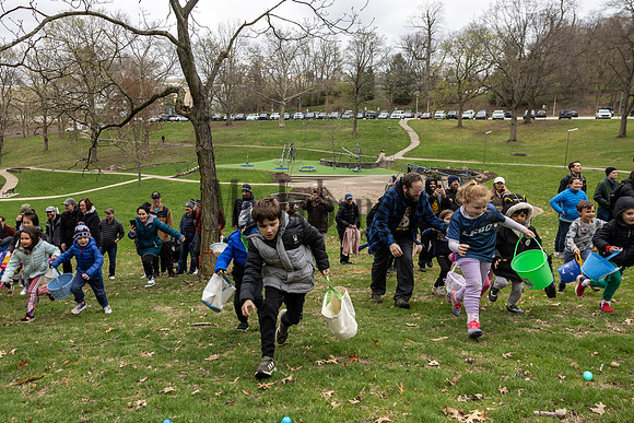 Egg Hunt 250412 029_Simpson